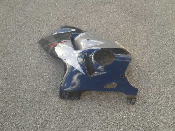 Annonce Flanc carénage gauche suzuki 1300 hayabusa 2006