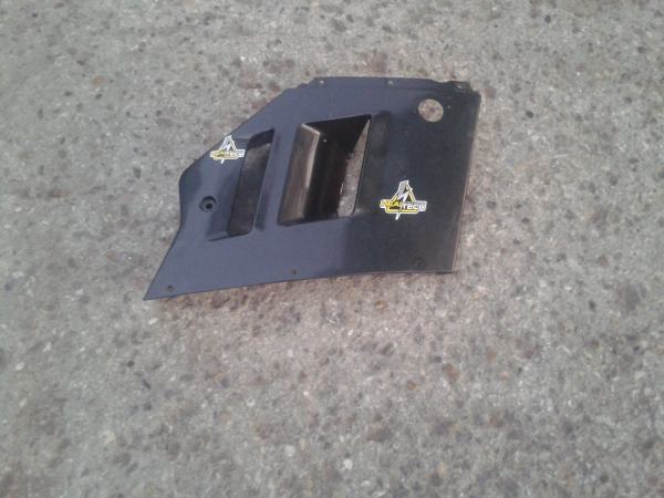 Flanc carénage droit gris suzuki 1100 gsxr 1990