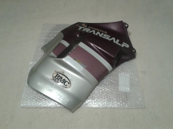 Vente Flanc car&eacute;nage droit honda 600 transalp 1994