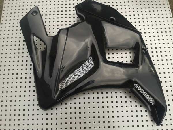 Flanc car&eacute;nage droit suzuki 650 svs 2005 pas cher