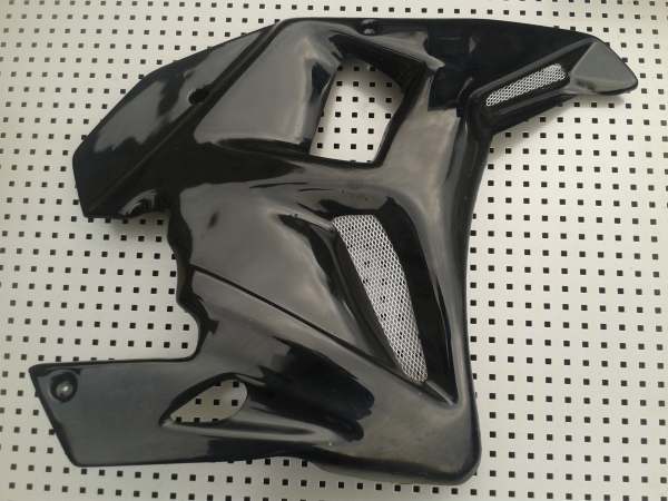 Annonce Flanc car&eacute;nage droit suzuki 650 svs 2005