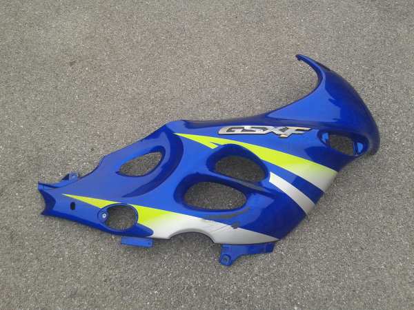 Flanc carénage droit suzuki 750 gsxf 2002