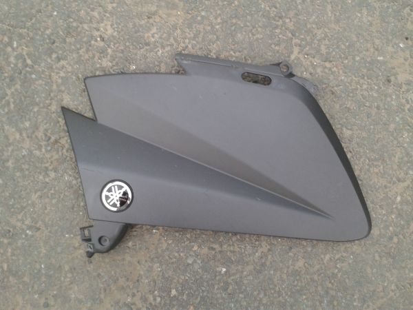 Flanc carénage droit yamaha 530 tmax 2018