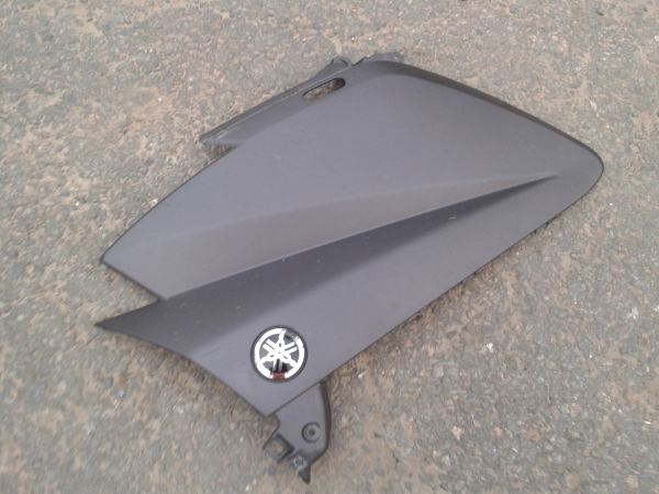 Vente Flanc carénage droit yamaha 530 tmax 2018