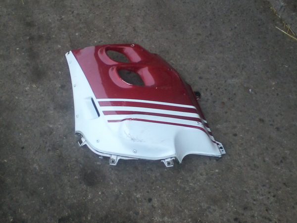 Flanc car&eacute;nage gauche honda  1000 cbr 1987