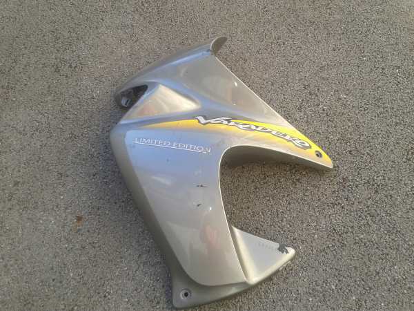 Flanc car&eacute;nage gauche honda 125 xlv 2002