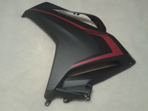Flanc car&eacute;nage gauche honda 500 cbr abs 2021