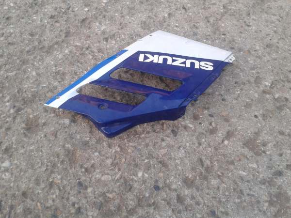 Annonce Flanc carénage gauche  suzuki 750 gsxr 1988