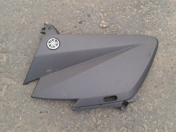 Annonce Flanc carénage gauche yamaha 530 tmax 2018