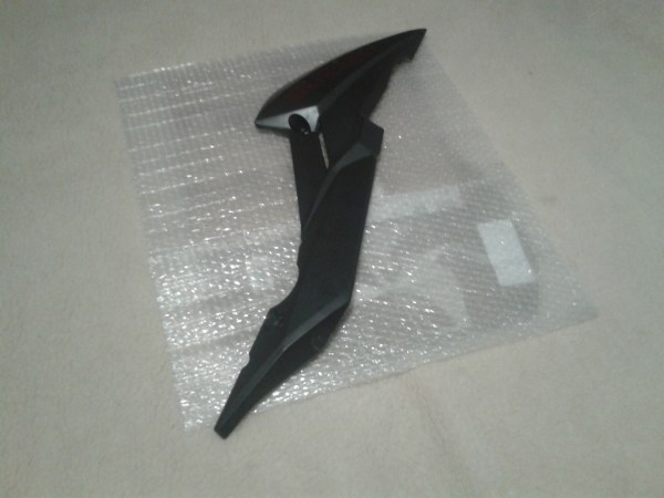 Vente Flanc carénage droit suzuki 750 gsxs 2017