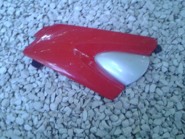 Flanc droit suzuki 400 bandit 1994 pas cher