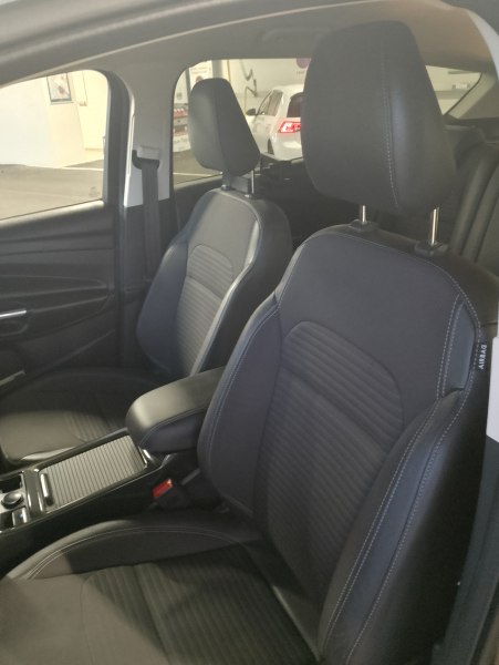 Ford kuga 1.5 tdci 120ch stop&amp;start business e pas cher