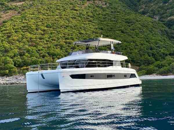 Fountaine pajot my 44