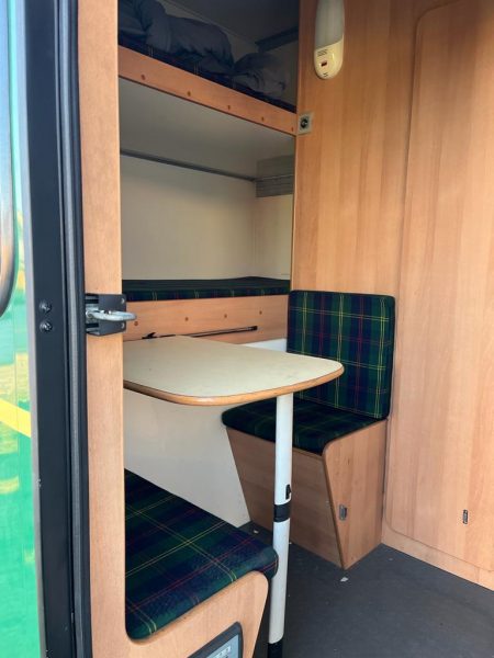 Fourgon iveco daily avec configuration team lotus pas cher