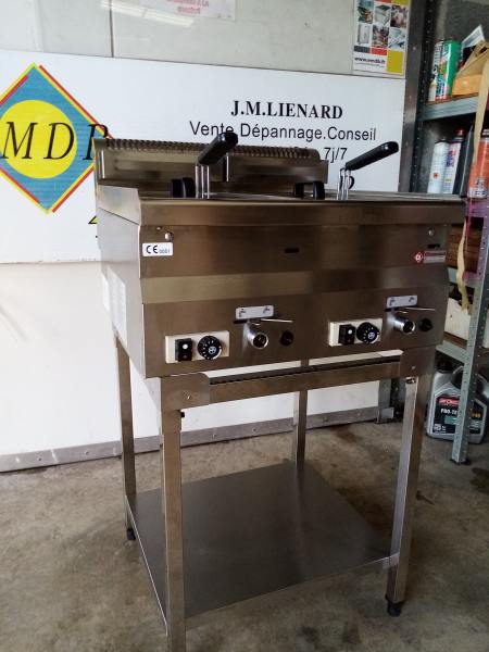 Friteuse gaz, 2 cuves 8 litres modèle expo emdb pas cher