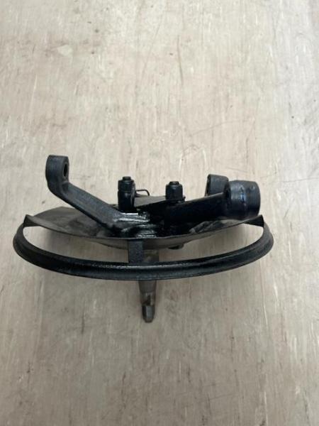 Fusée avant gauche pour maserati quattroporte s3