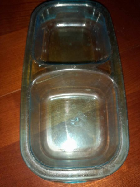 Annonce Gamelle en plastique double bacs pour chat