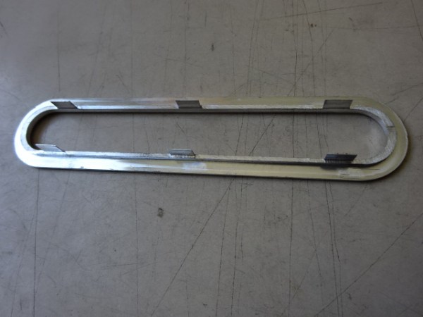 Annonce Garniture chromée des panneaux porte maserati indy