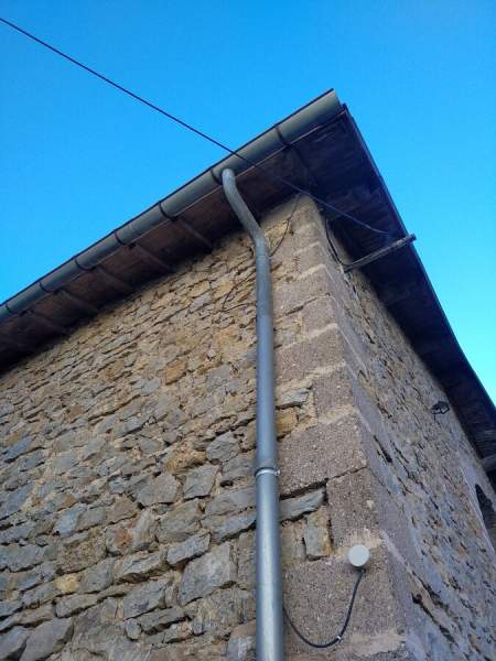 Vente Goutti&egrave;res en m&eacute;tal