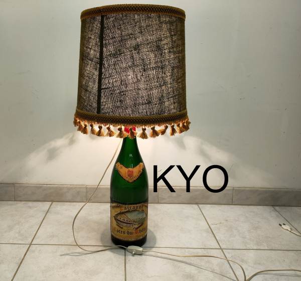 Grande lampe-bouteille vin-cairanne c&ocirc;tes-du-rhone