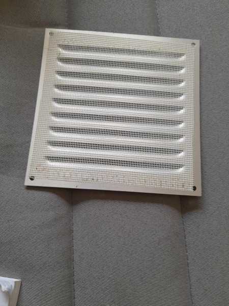 Vente Grille de ventilation  aluminium à visser 15x15 cm