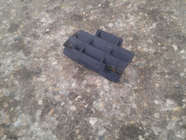 Vente Grille plastic radiateur droit yamaha 125 yz 1984