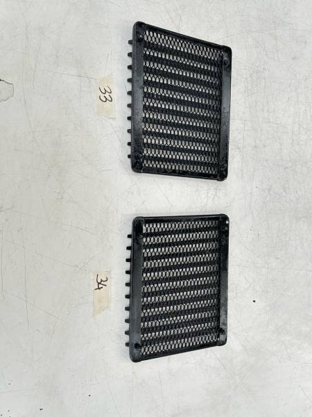 Grilles de capot avant pour maserati indy