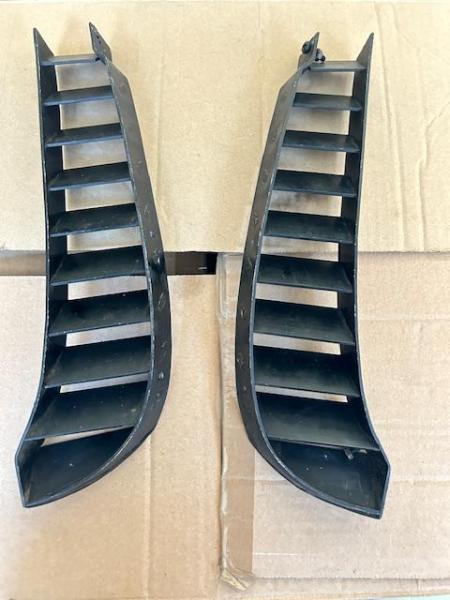 Grilles lat&eacute;rales de capot avant ferrari f40 pas cher