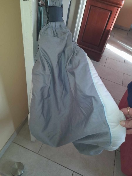 Annonce Hamac de portage pour b&eacute;b&eacute; - porte b&eacute;b&eacute; red castel