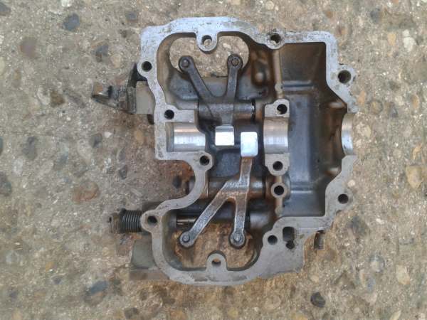 Annonce Haut de culasse suzuki 600 dr djebel 1988