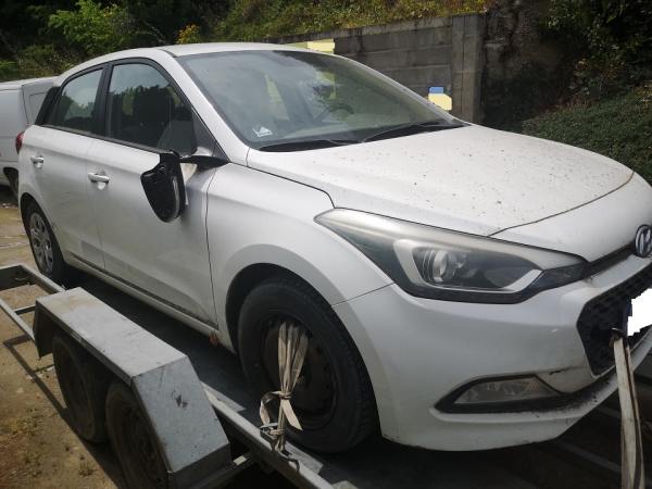 Hyundai i20  2 di&eacute;sel ann&eacute;e 2016
