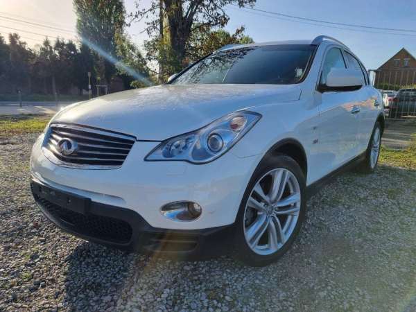 Infiniti qx50 3.0d v6 239cv 83000km cuir gps ac ja