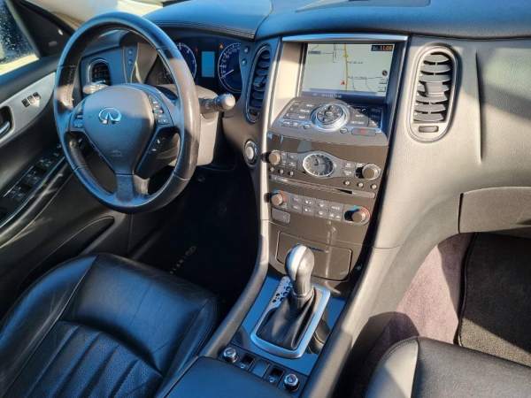Annonce Infiniti qx50 3.0d v6 239cv 83000km cuir gps ac ja