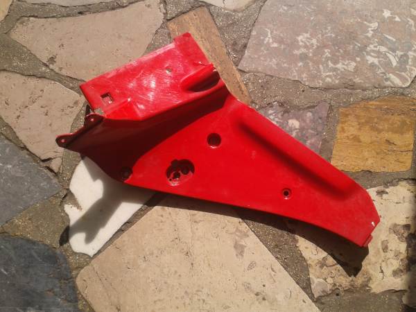 Vente Int&eacute;rieur car&eacute;nage droit  rouge honda 900 cbr 1992