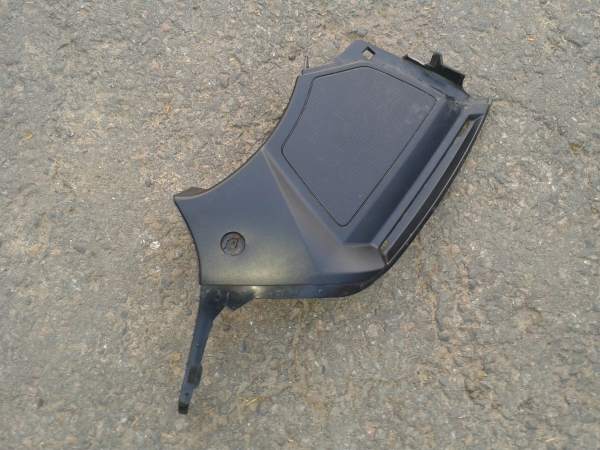 Intérieur de carénage droit yamaha 1300 fjr 2018 pas cher