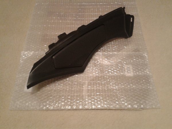 Intérieur vide poche gauche suzuki 650 bandit 2014