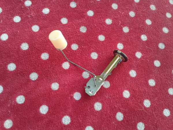 Jauge a  &eacute;ssence scooter mbk 125 skiliner 2004