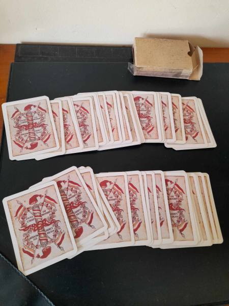 Jeu de 54 cartes &agrave; jouer - jeu de l'an 2 - b.p. gr