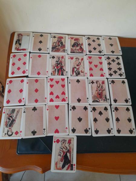 Jeu de 54 cartes à jouer - jeu de l'an 2 - b.p. gr pas cher