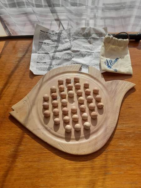 Jeu du solitaire en pierre st&eacute;atite