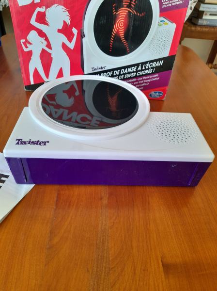 Jeu twister dance - jeu hasbro pas cher