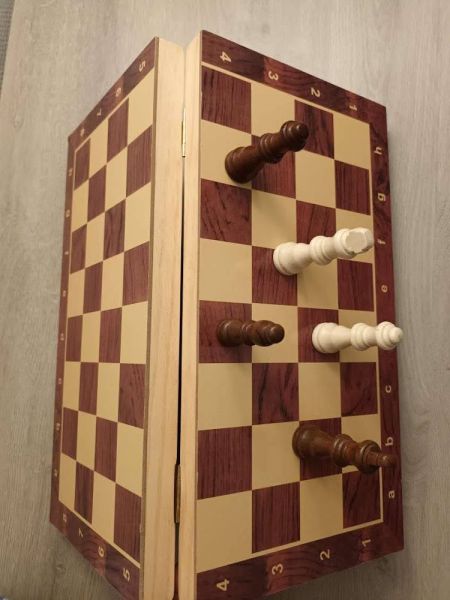 Jeux d'échecs en bois magnétique et pliable neuf pas cher
