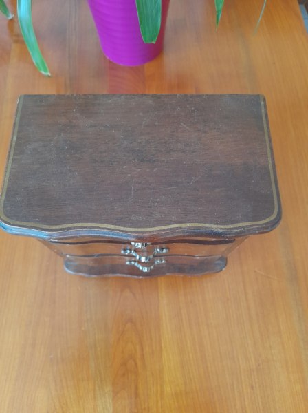 Vente Jolie petite boite &agrave; bijoux musicale