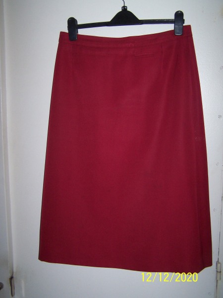 Jupe droite bordeau taille 46