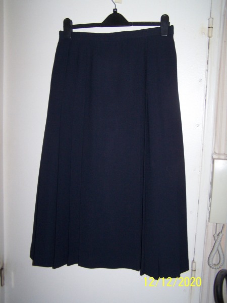 Jupe plissee t 46 gerard pasquier