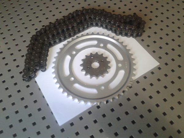 Vente Kit chaine suzuki 1000 gsxr k8 2008
