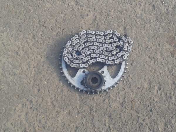 Kit chaine  suzuki 650 gsf 2005