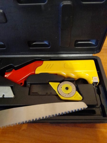 Vente Kit outils &agrave; main 8 en 1 - d&eacute;coupe vissage mesure