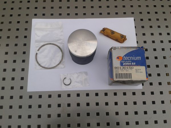 Vente Kit piston neuf suzuki tsx 250 1987