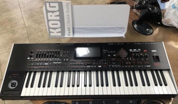 Annonce Korg pa5x, korg pa4x, pa4x mg2 , korg nautilus